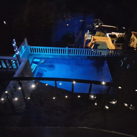 Maryvilla Zohra カルプ エクステリア 写真